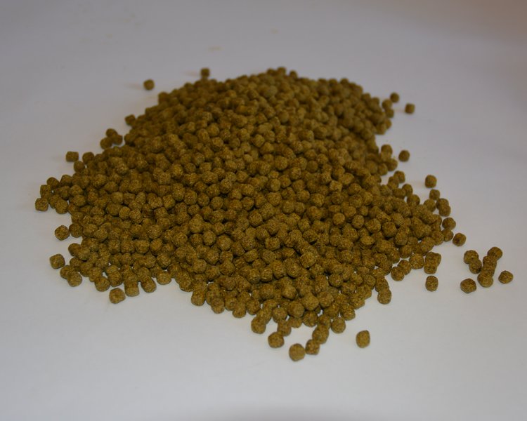 1kg of 6mm Carpco Year-round Staple Floating Koi Food
